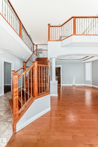 Edmonton, AB - Indoor Photo Showing Other Room