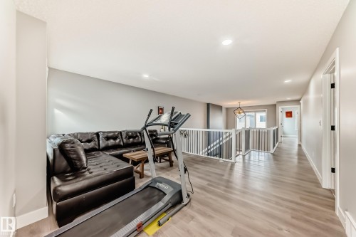 1227 24 Street, Edmonton, AB - Indoor Photo Showing Other Room