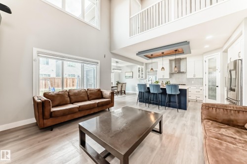1227 24 Street, Edmonton, AB - Indoor Photo Showing Living Room