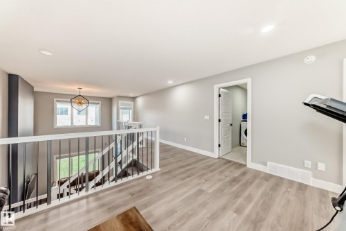 1227 24 Street, Edmonton, AB - Indoor Photo Showing Other Room