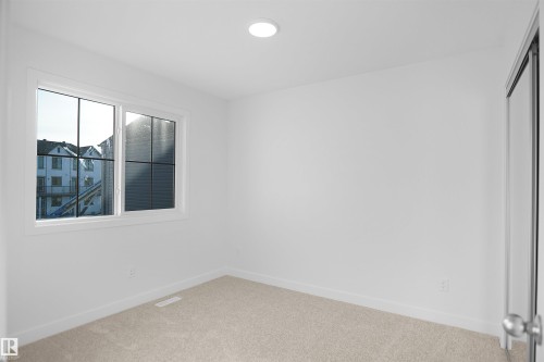 644 176 Avenue, Edmonton, AB - Indoor Photo Showing Other Room