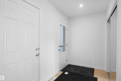 644 176 Avenue, Edmonton, AB - Indoor Photo Showing Other Room