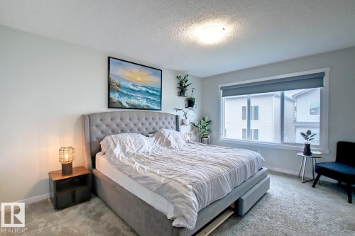19633 26A Av, Edmonton, AB - Indoor Photo Showing Bedroom