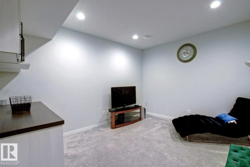 19633 26A Av, Edmonton, AB - Indoor