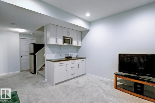 19633 26A Av, Edmonton, AB - Indoor