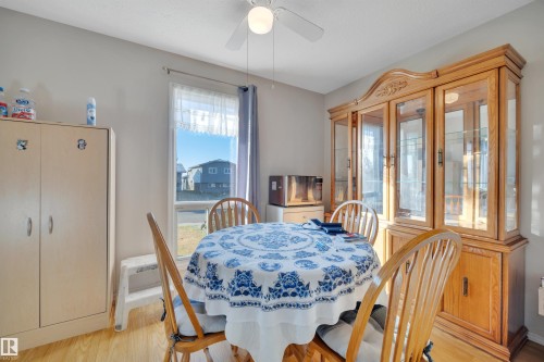 5312 36 Ave, Wetaskiwin, AB - Indoor Photo Showing Dining Room