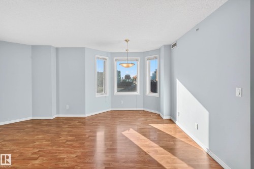 804 10909 103 Avenue, Edmonton, AB - Indoor Photo Showing Other Room