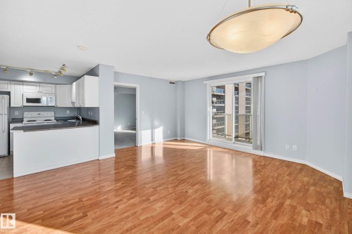804 10909 103 Avenue, Edmonton, AB - Indoor Photo Showing Other Room