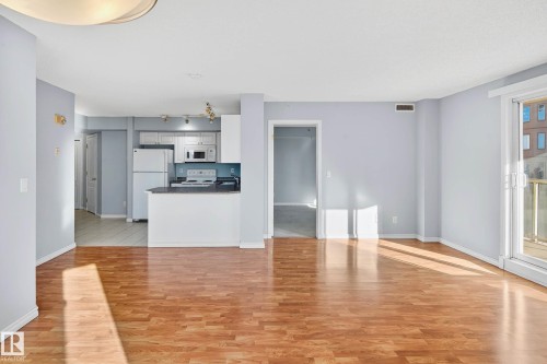 804 10909 103 Avenue, Edmonton, AB - Indoor Photo Showing Kitchen