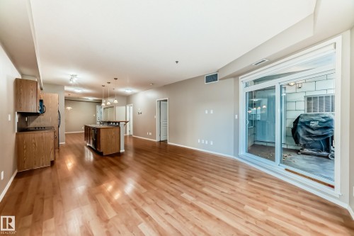 152 4827 104A Street, Edmonton, AB - Indoor