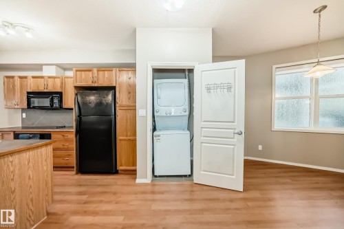 152 4827 104A Street, Edmonton, AB - Indoor Photo Showing Kitchen