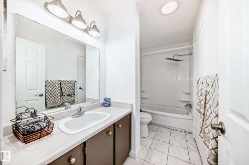 6010 Mill Woods Road S, Edmonton, AB - Indoor Photo Showing Bathroom