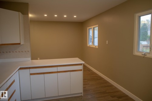 81 Sunset Boulevard, St. Albert, AB - Indoor Photo Showing Other Room