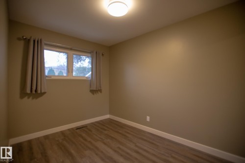 81 Sunset Boulevard, St. Albert, AB - Indoor Photo Showing Other Room