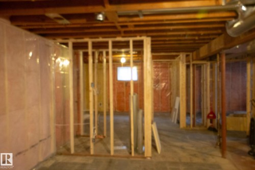 81 Sunset Boulevard, St. Albert, AB - Indoor