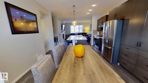 3456 Cutler Crescent Sw, Edmonton, AB - Indoor