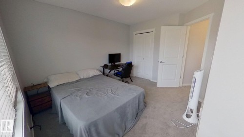 3456 Cutler Crescent Sw, Edmonton, AB - Indoor Photo Showing Bedroom