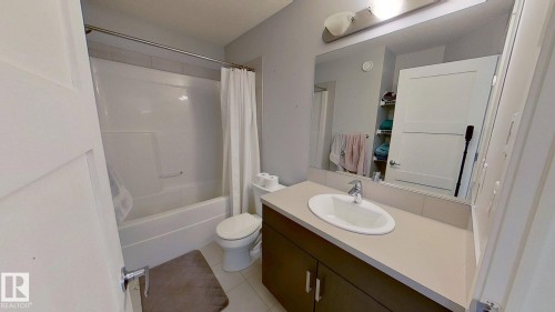 3456 Cutler Crescent Sw, Edmonton, AB - Indoor Photo Showing Bathroom