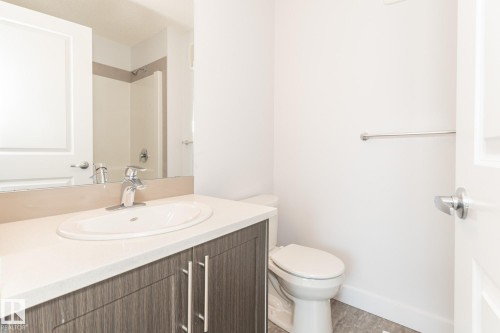 71 655 Watt Boulevard, Edmonton, AB - Indoor Photo Showing Bathroom