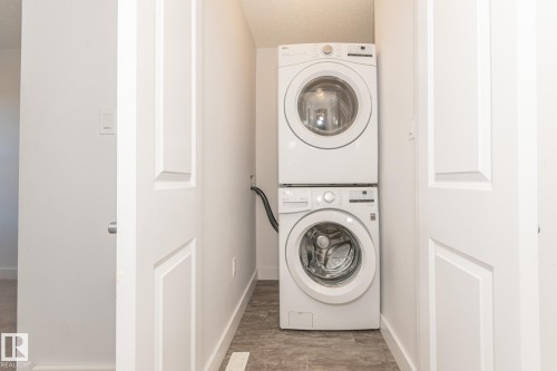 71 655 Watt Boulevard, Edmonton, AB - Indoor Photo Showing Laundry Room