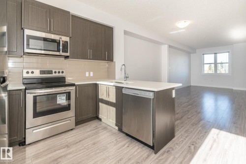 71 655 Watt Boulevard, Edmonton, AB - Indoor Photo Showing Kitchen With Upgraded Kitchen