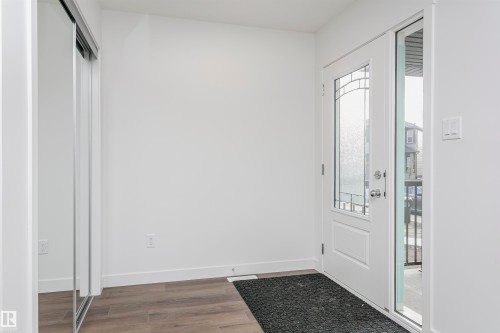 9530 Carson Bend, Edmonton, AB - Indoor Photo Showing Other Room