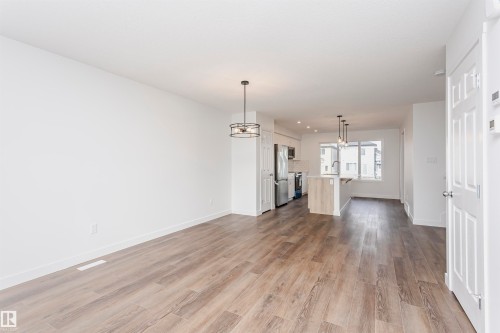9530 Carson Bend, Edmonton, AB - Indoor Photo Showing Other Room