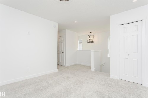 9530 Carson Bend, Edmonton, AB - Indoor Photo Showing Other Room