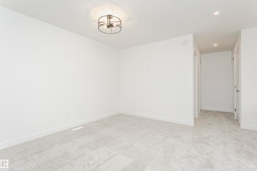 9530 Carson Bend, Edmonton, AB - Indoor Photo Showing Other Room