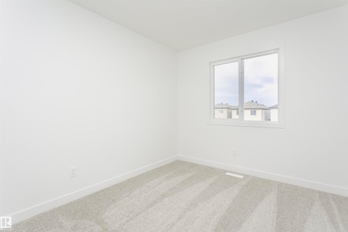 9530 Carson Bend, Edmonton, AB - Indoor Photo Showing Other Room