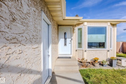 8808 102 Avenue, Morinville, AB - Outdoor