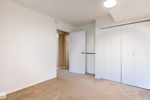 8808 102 Avenue, Morinville, AB - Indoor Photo Showing Other Room