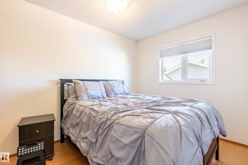 8808 102 Avenue, Morinville, AB - Indoor Photo Showing Bedroom