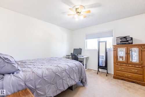 8808 102 Avenue, Morinville, AB - Indoor Photo Showing Bedroom