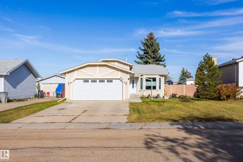 8808 102 Avenue, Morinville, AB - Outdoor