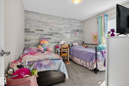 195, 142 Selkirk Place, Leduc, AB - Indoor Photo Showing Bedroom