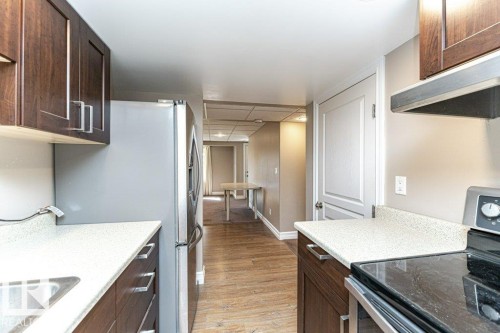 1920 33B Street, Edmonton, AB - Indoor Photo Showing Kitchen