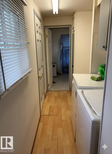 5307 54 Street, Clyde, AB - Indoor