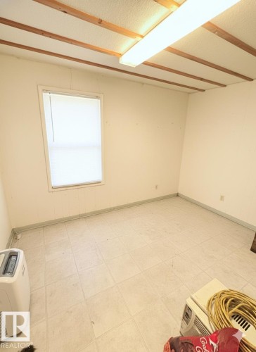 5307 54 Street, Clyde, AB - Indoor Photo Showing Other Room