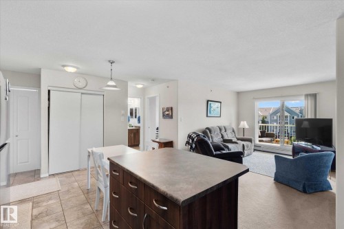 433 50 Woodsmere Close, Fort Saskatchewan, AB - Indoor Photo Showing Living Room