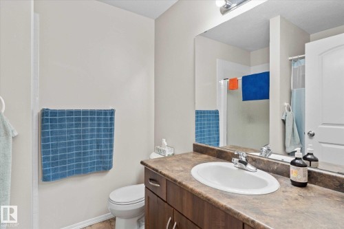 433 50 Woodsmere Close, Fort Saskatchewan, AB - Indoor Photo Showing Bathroom