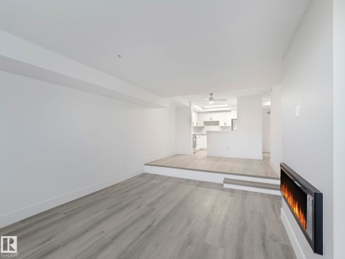 109 9504 182 Street, Edmonton, AB - Indoor Photo Showing Other Room