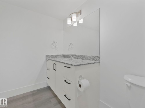 109 9504 182 Street, Edmonton, AB - Indoor Photo Showing Bathroom