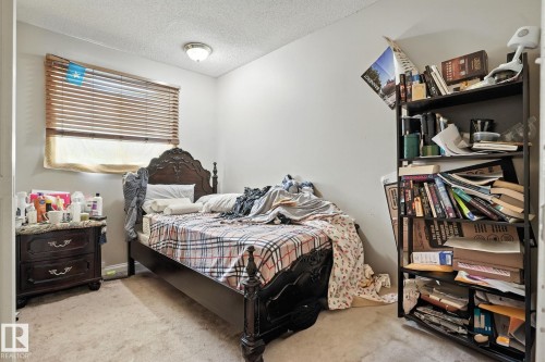 9963 171 Ave, Edmonton, AB - Indoor Photo Showing Bedroom