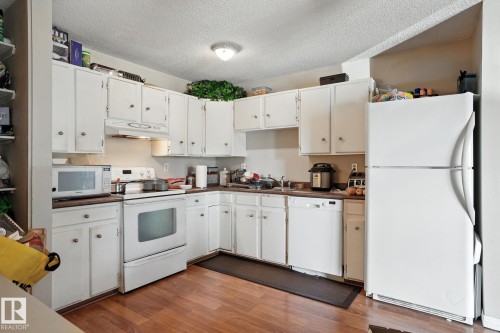 9963 171 Ave, Edmonton, AB - Indoor Photo Showing Kitchen With Double Sink
