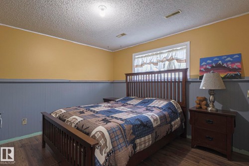 4 54222 Rge Road 25, Rural Lac Ste. Anne County, AB - Indoor Photo Showing Bedroom