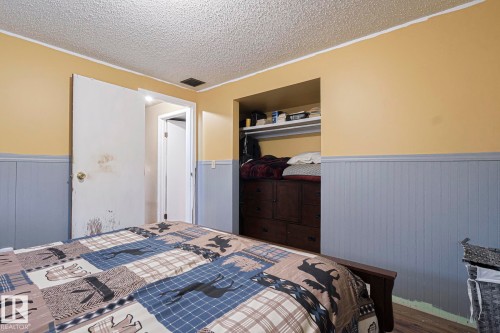 4 54222 Rge Road 25, Rural Lac Ste. Anne County, AB - Indoor Photo Showing Bedroom