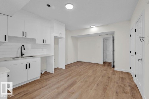 227 Deer Valley Drive, Leduc, AB - Indoor Photo Showing Kitchen