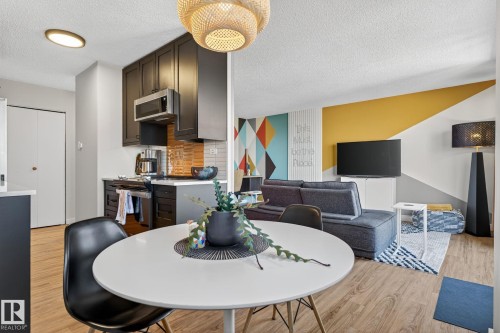 1701 10150 117 Street, Edmonton, AB - Indoor Photo Showing Dining Room