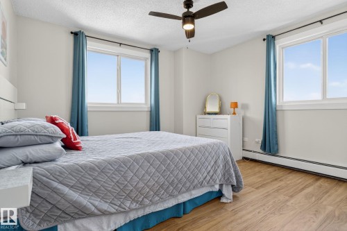 1701 10150 117 Street, Edmonton, AB - Indoor Photo Showing Bedroom